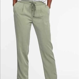 Olive Relaxing Pants